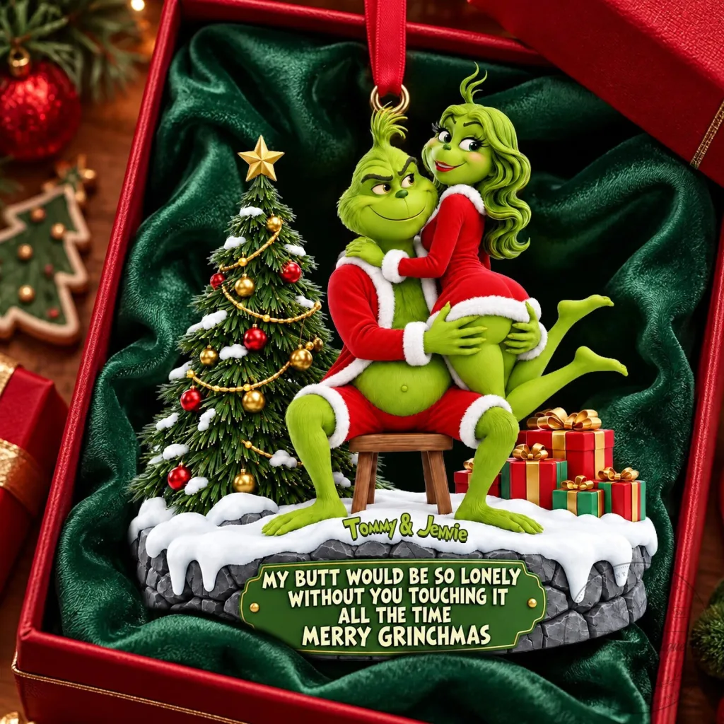 Christmas Ornament of Grinch and Cindy Lou Who Couple Christmas Ornament of Grinch and Cindy Lou Who Couple